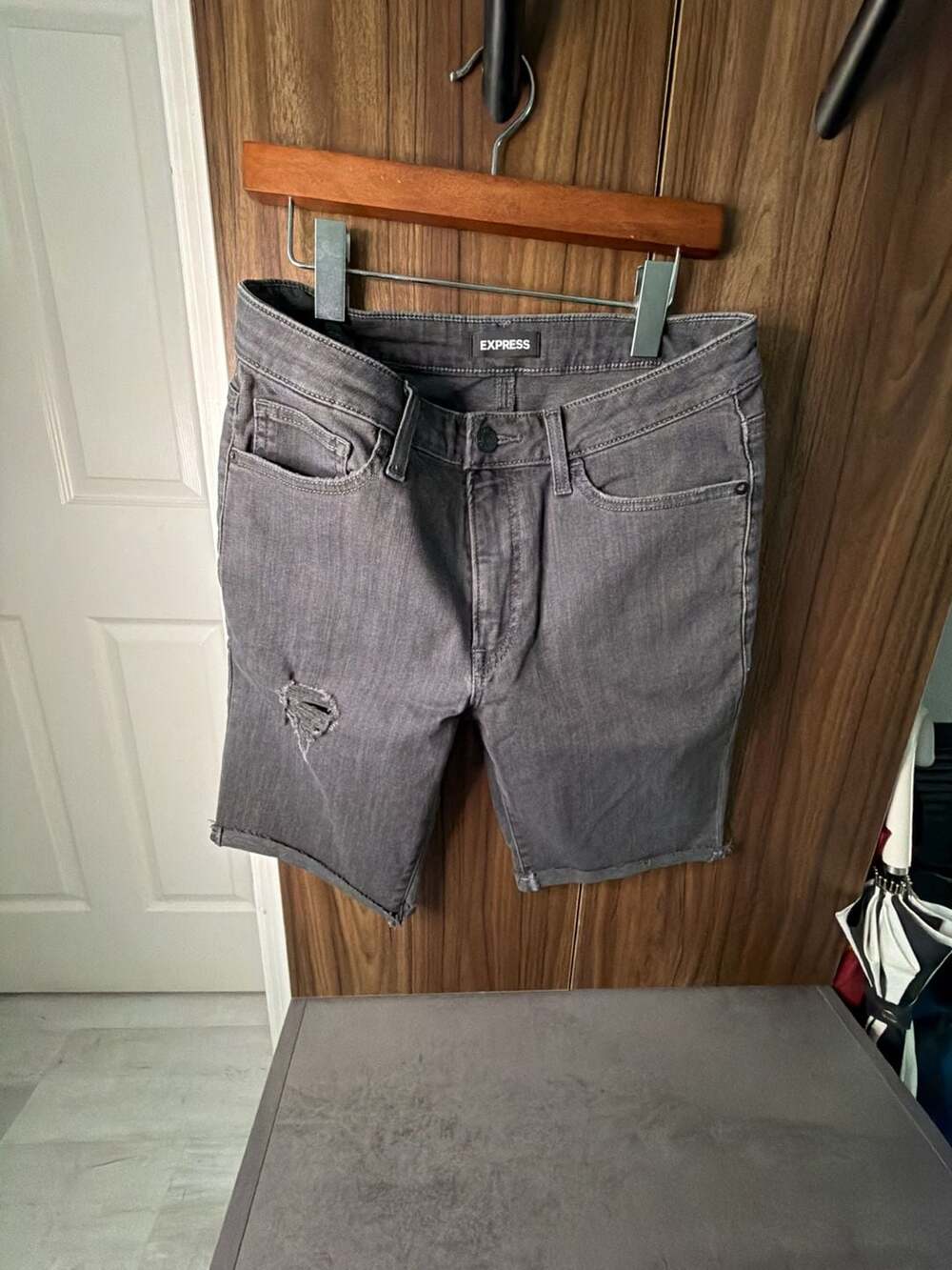 Express Men's Grey Distressed Denim Jean Shorts Size 30